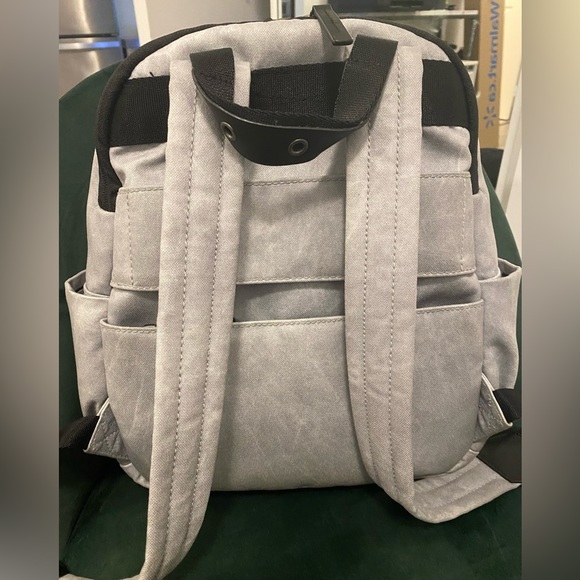 Almost new Backpack-Venque cross Elle backpack - Picture 5 of 7